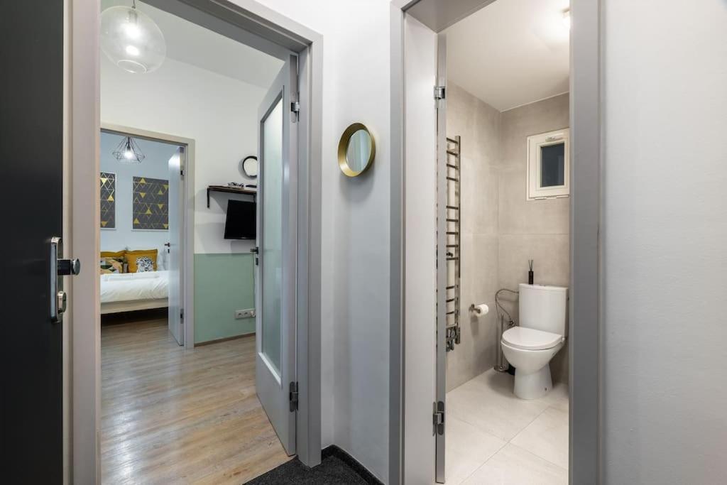 Cute 1Bedroom Center Apartment Прага Екстериор снимка