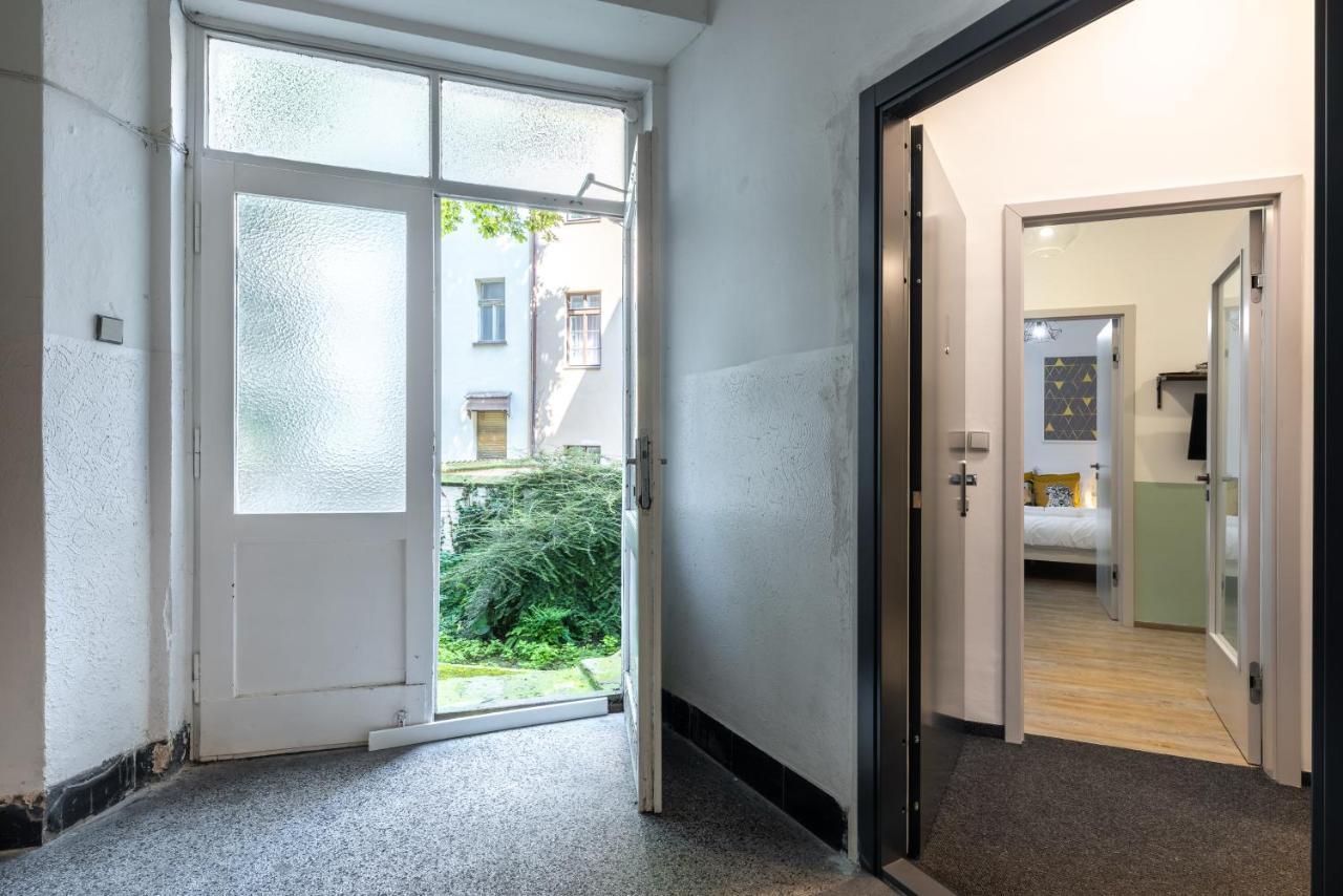 Cute 1Bedroom Center Apartment Прага Екстериор снимка